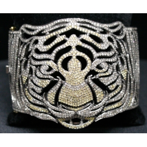 The Royal Bengal Tiger Cuff